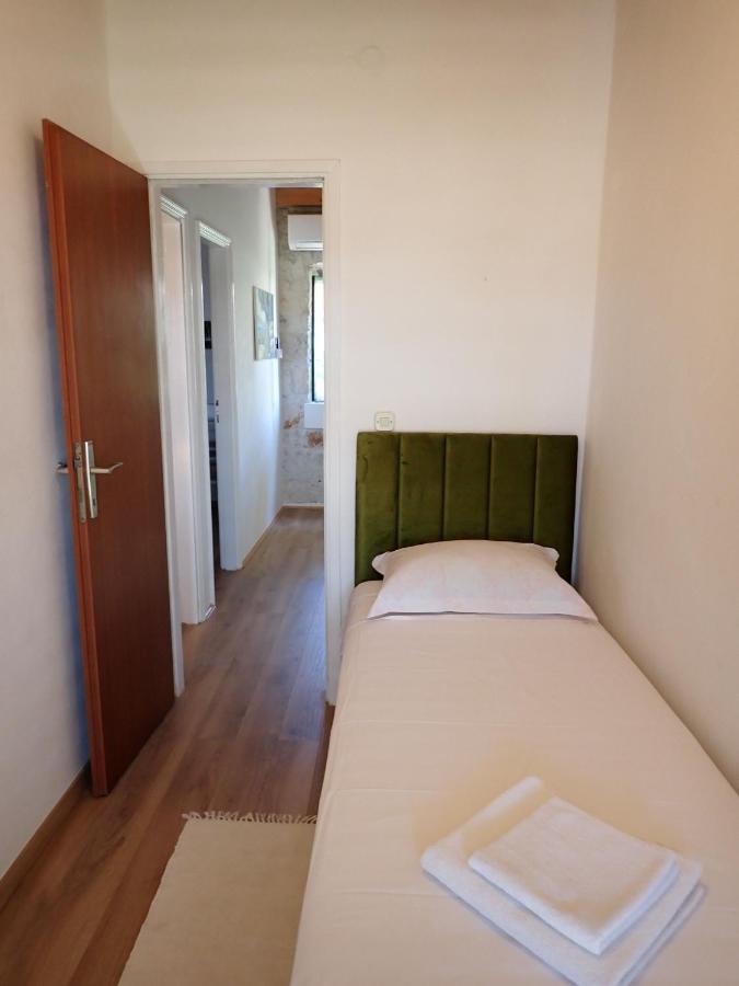 Pinta Apartments Lumbarda Eksteriør billede