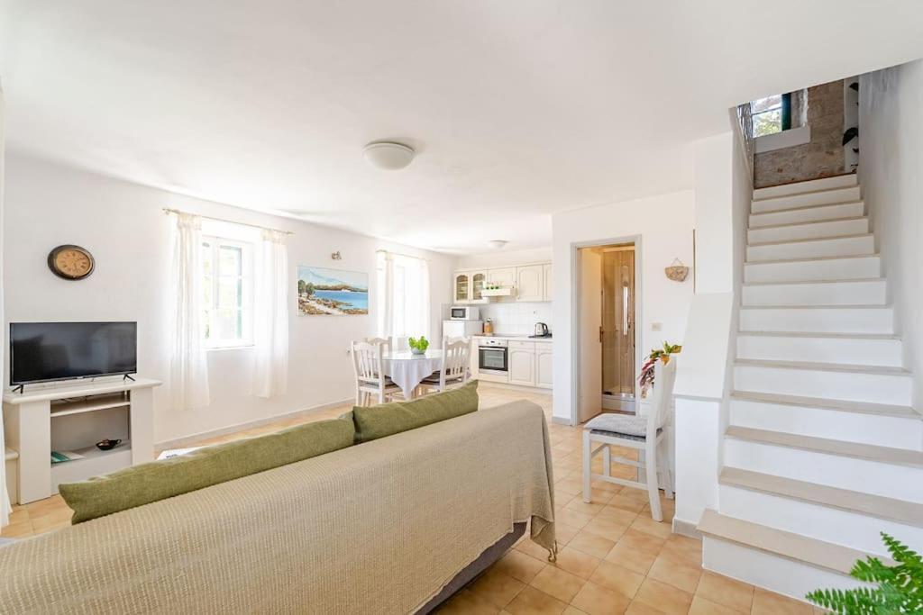 Pinta Apartments Lumbarda Eksteriør billede